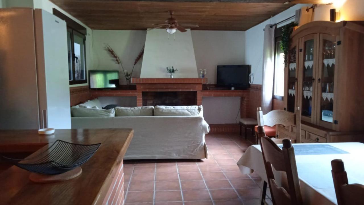 Mirada A Gredos Villa กันเดเลดา ภายนอก รูปภาพ